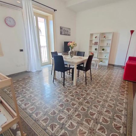 Apartamento Casa Lia Al Centro Di Palermo Exterior foto